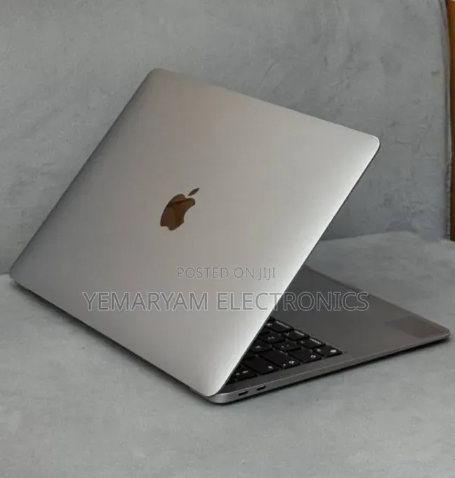 New Laptop Apple MacBook Air 2020 M1 8GB Apple M1 SSD 256GB