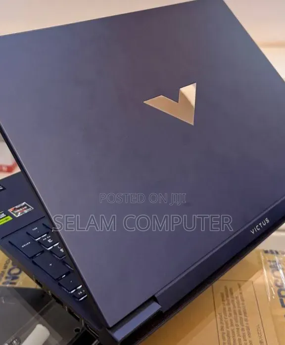 New Laptop HP Victus 16 16GB AMD Ryzen 7 SSD 512GB