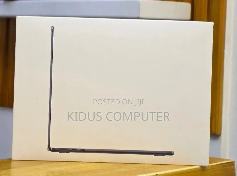 New Laptop Apple MacBook Air 2026 M5 16GB Apple M5 SSD 512GB
