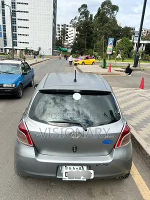 Toyota Yaris 2007 Gray