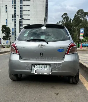 Toyota Yaris 2007 Gray