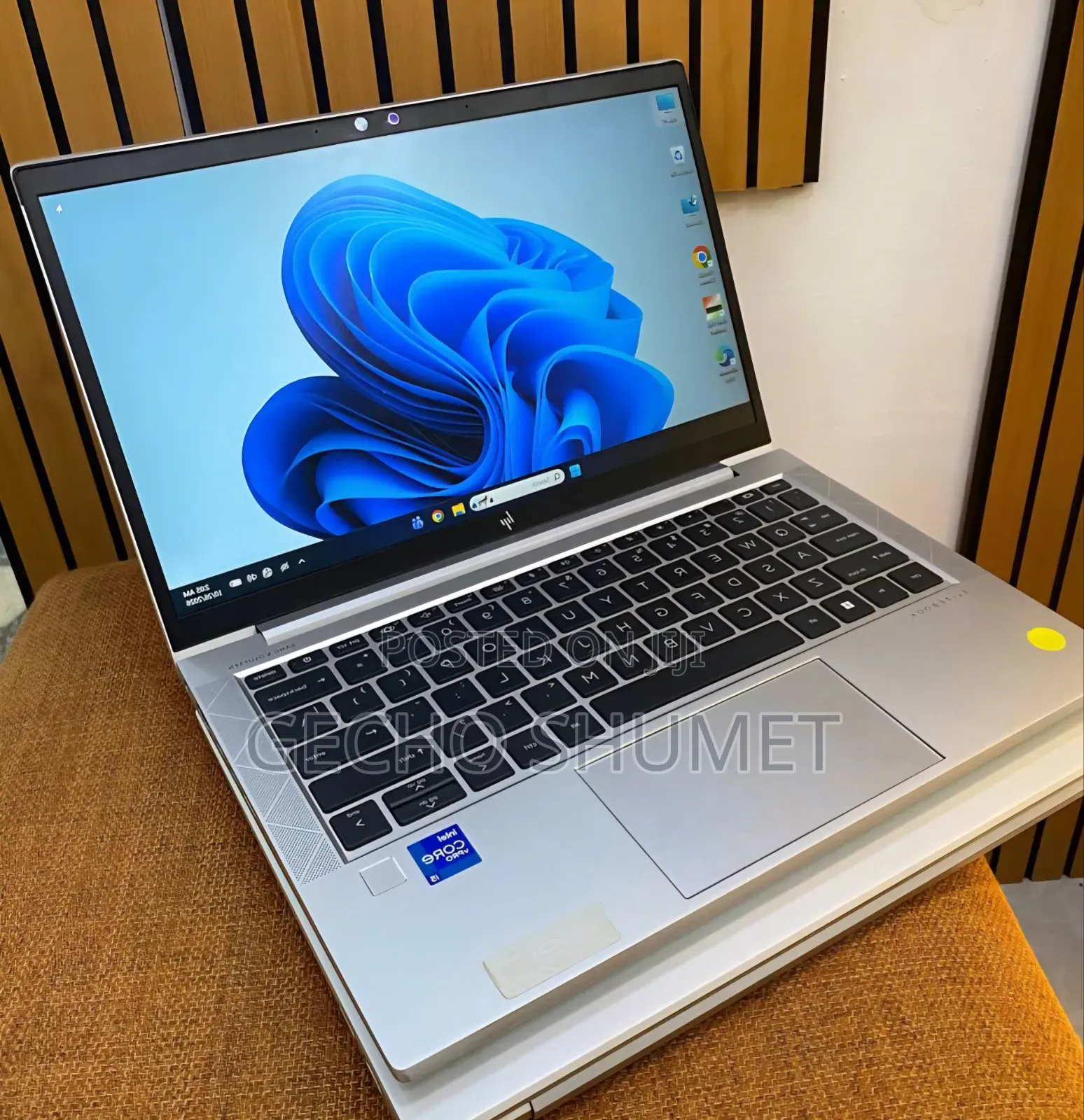 New Laptop HP EliteBook 830 G8 16GB Intel Core i5 SSD 512GB