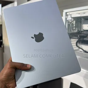 New Laptop Apple MacBook Air 2025 M4 16GB Apple M4 SSD 512GB