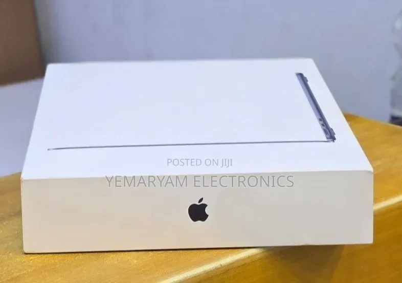 New Laptop Apple MacBook Air 2026 M5 16GB Apple M5 SSD 512GB