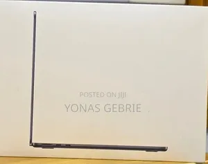 New Laptop Apple MacBook 16GB Apple M5 SSD 512GB