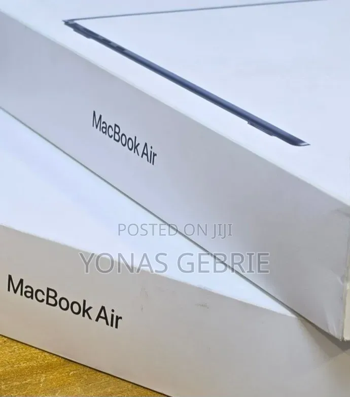 New Laptop Apple MacBook 16GB Apple M5 SSD 512GB