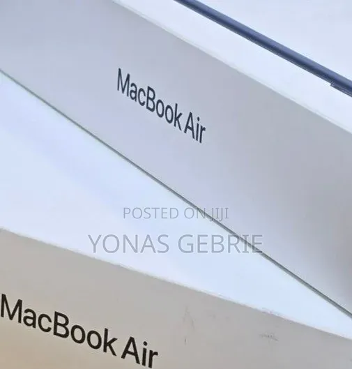 New Laptop Apple MacBook 16GB Apple M5 SSD 512GB
