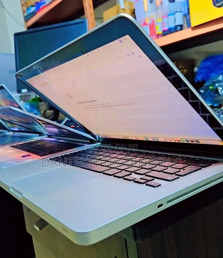 Laptop Apple MacBook Pro 16GB Intel Core i5 SSD 256GB