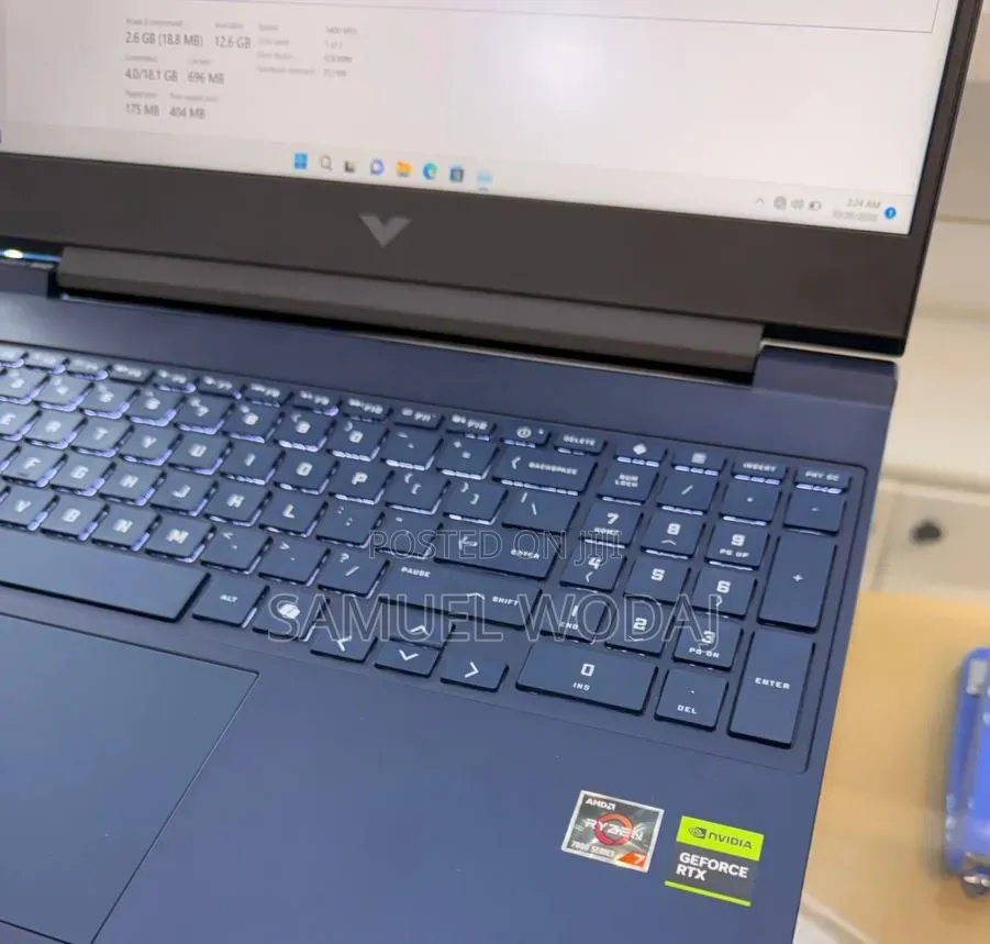New Laptop HP Victus 15 16GB AMD Ryzen 7 SSD 512GB