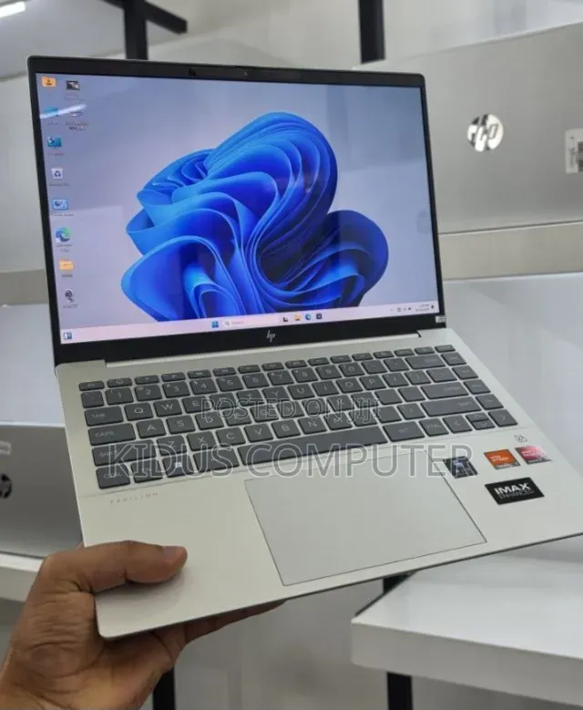 New Laptop HP Pavilion 15 32GB AMD Ryzen 7 SSD 1T