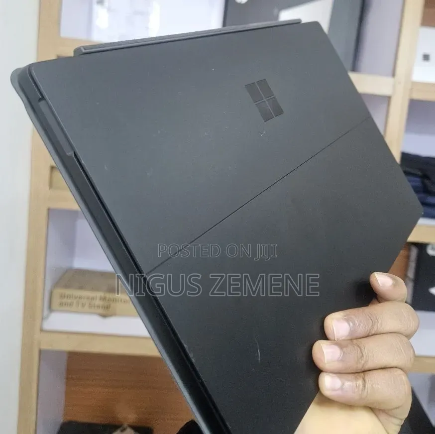 New Laptop Microsoft Surface Pro 6 16GB Intel Core i7 SSD 512GB