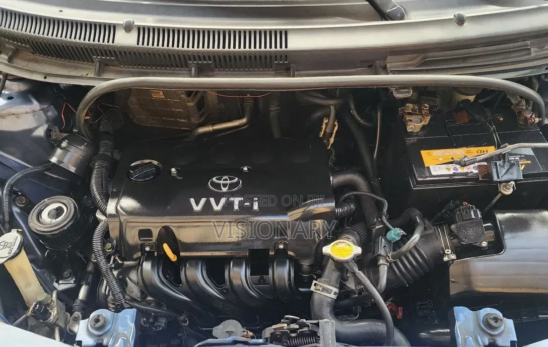 Toyota Yaris 2011 Blue