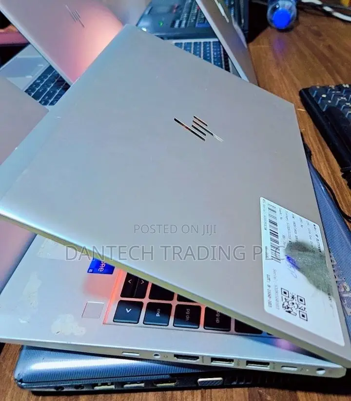 Laptop HP EliteBook 640 G9 16GB Intel Core i5 SSD 256GB