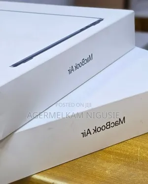 New Laptop Apple MacBook Pro 2019 16GB Intel Core i9 SSD 512GB