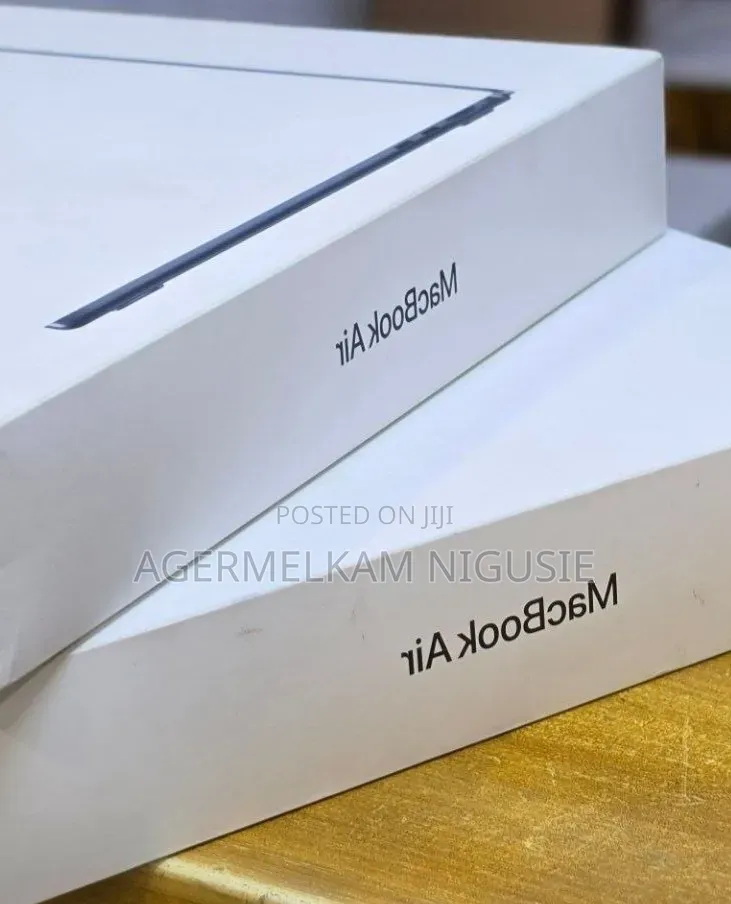 New Laptop Apple MacBook Pro 2019 16GB Intel Core i9 SSD 512GB