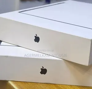 New Laptop Apple MacBook Pro 2019 16GB Intel Core i9 SSD 512GB