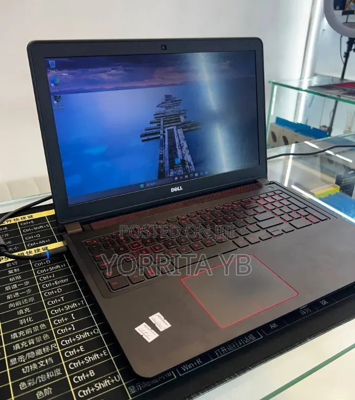 New Laptop Dell Inspiron 15 5577 16GB Intel Core i7 SSD 512GB