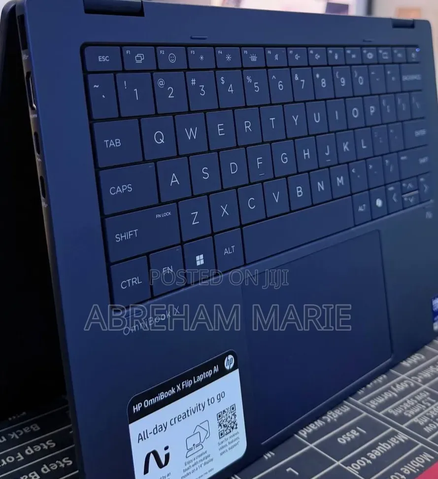 New Laptop HP OmniBook X Flip 14" 16GB Intel Core Ultra 5 SSD 512GB