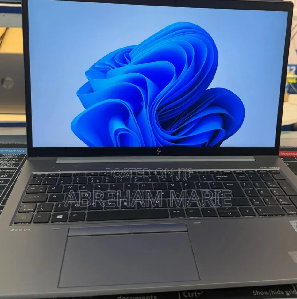 New Laptop HP ZBook 15 16GB Intel Core i7 SSD 512GB