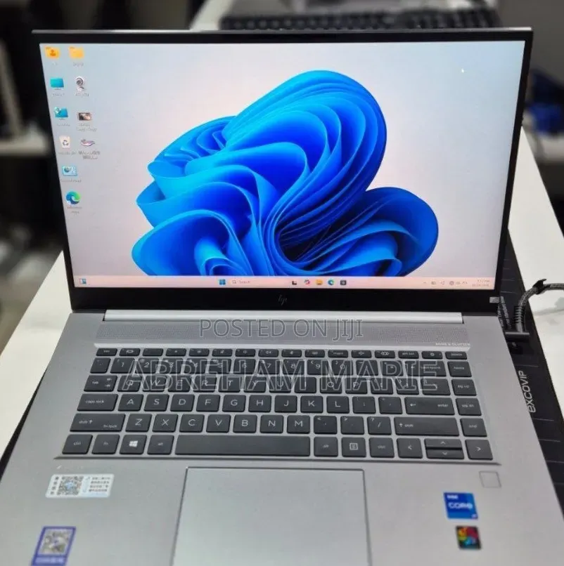 New Laptop HP ZBook 15 32GB Intel Core i7 SSD 1T