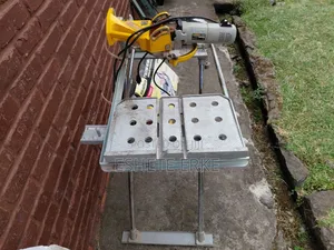 WorkForce THD850 7" Wet Tile and Stone Saw With Stand