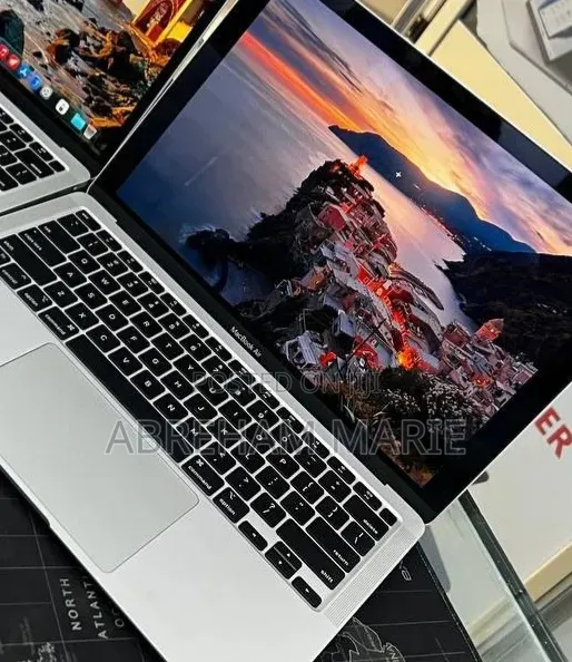 New Laptop Apple MacBook Air 2020 M1 16GB Apple M1 SSD 512GB