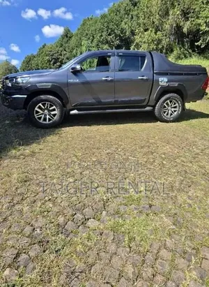 Hailux Revo Rent