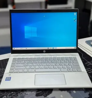 New Laptop HP Pavilion 14 8GB Intel Core i5 SSD 256GB