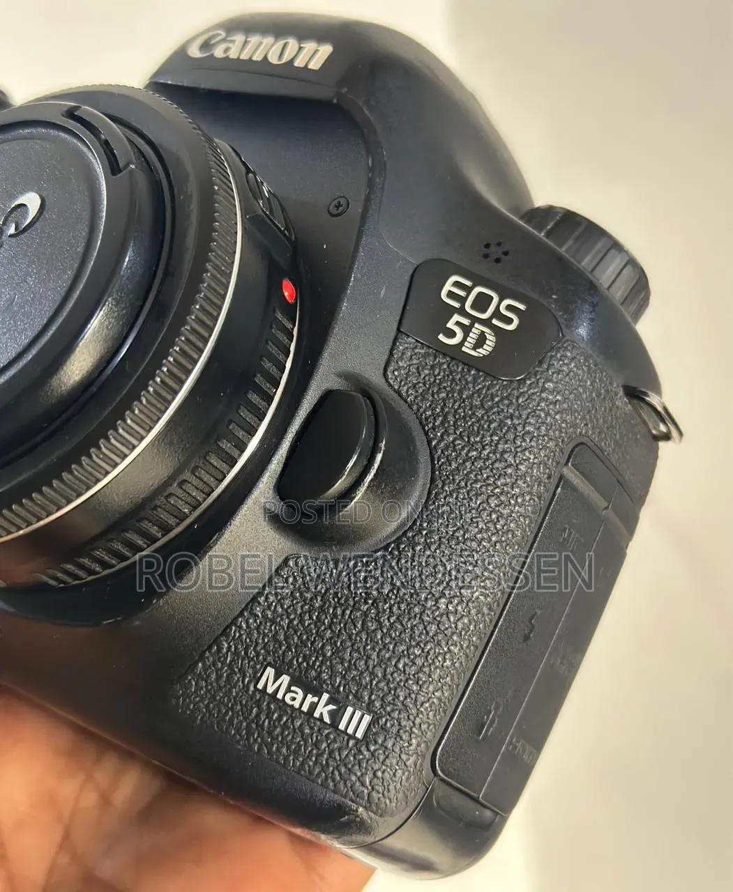 Canon 5D Mark3 With 40mm F/2.8 Lens
