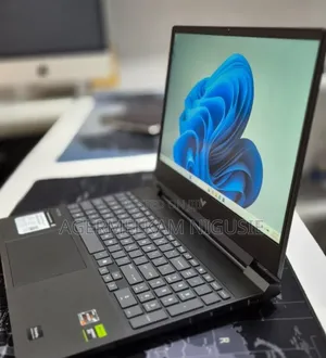 New Laptop HP Victus 15 16GB AMD Ryzen 7 SSD 512GB