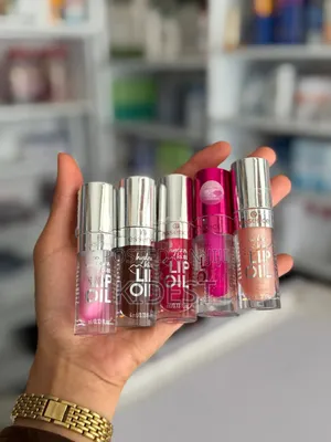 Essence Lip Oil