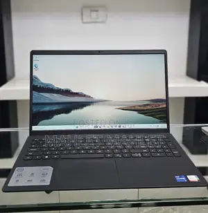 New Laptop Dell Inspiron 15 16GB Intel Core i7 SSD 512GB