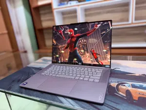 New Laptop Lenovo Yoga Slim 7 32GB Intel Core Ultra 7 SSD 1T