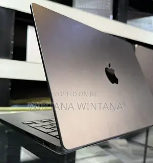 New Laptop Apple MacBook Pro 2025 M5 16GB Apple M5 SSD 512GB