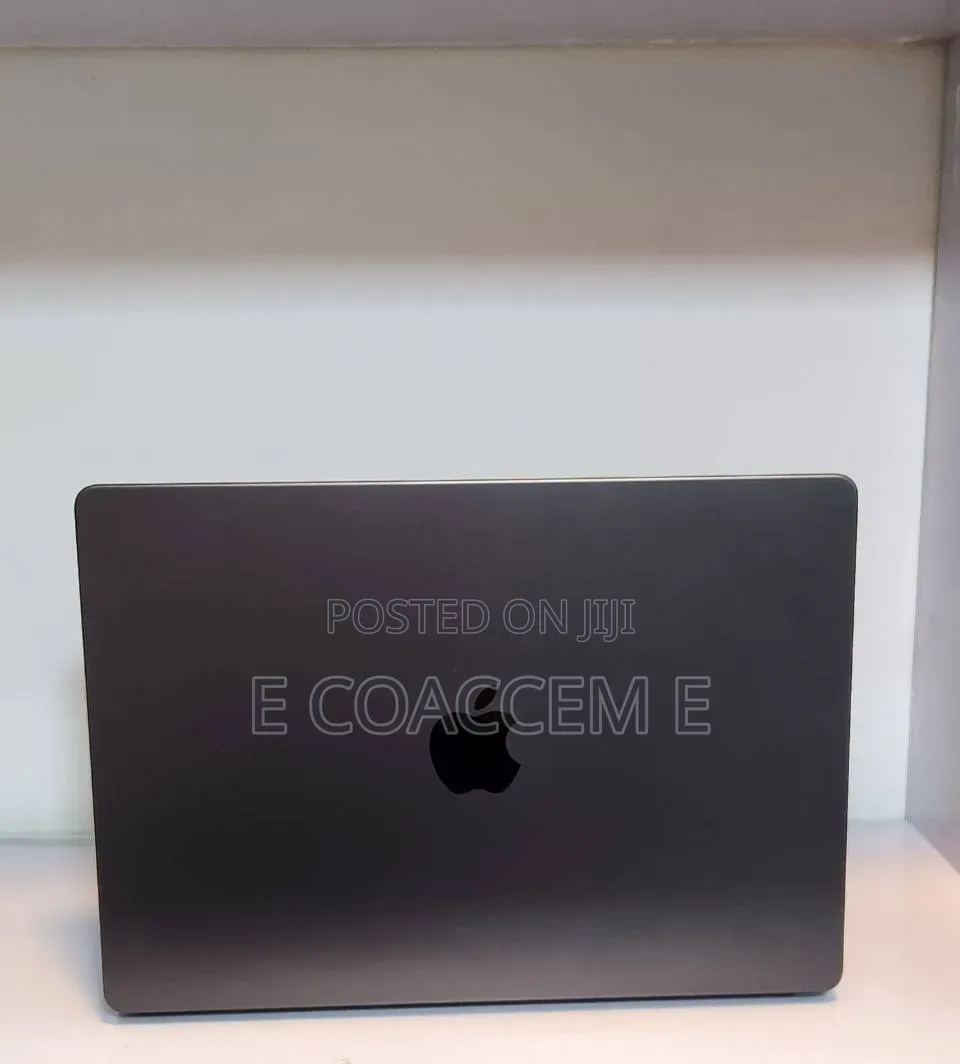 New Laptop Apple MacBook Pro 2025 M5 16GB Apple M5 SSD 512GB