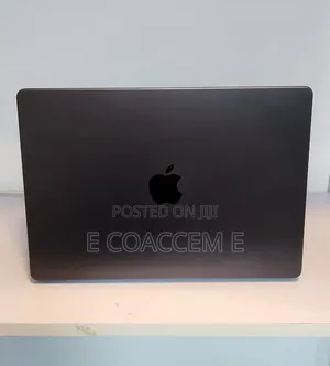 New Laptop Apple MacBook Pro 2025 M5 16GB Apple M5 SSD 512GB