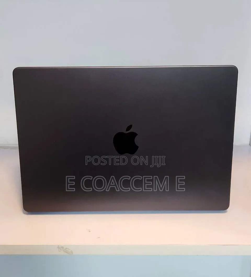 New Laptop Apple MacBook Pro 2025 M5 16GB Apple M5 SSD 512GB