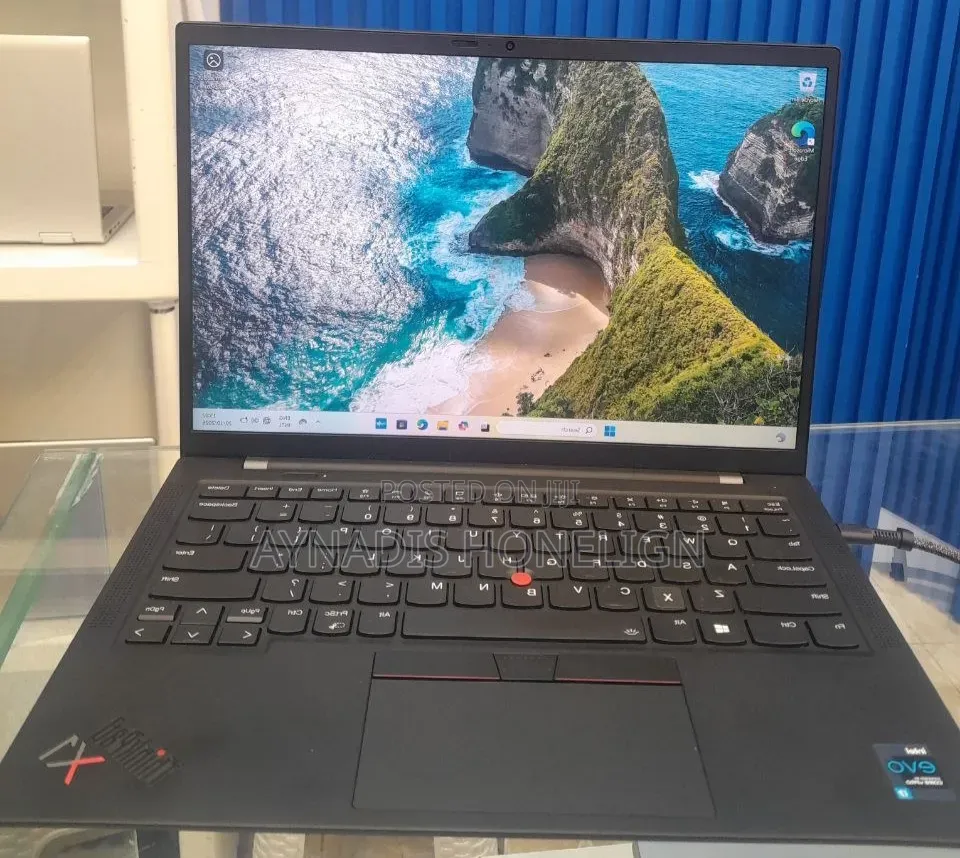 New Laptop Lenovo ThinkPad X1 Carbon 16GB Intel Core i7 SSD 512GB
