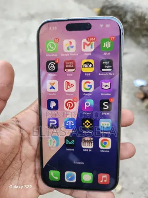 Apple iPhone 16 Pro 128 GB Gold