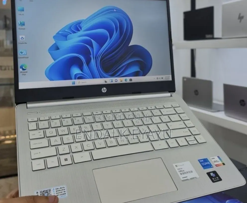 New Laptop HP Stream Notebook 16GB Intel Core i5 SSD 512GB