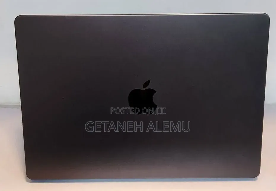 New Laptop Apple MacBook Pro 2025 M5 16GB Apple M5 Pro SSD 512GB