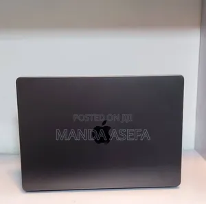 New Laptop Apple MacBook Pro 2025 M5 16GB Apple M5 SSD 512GB
