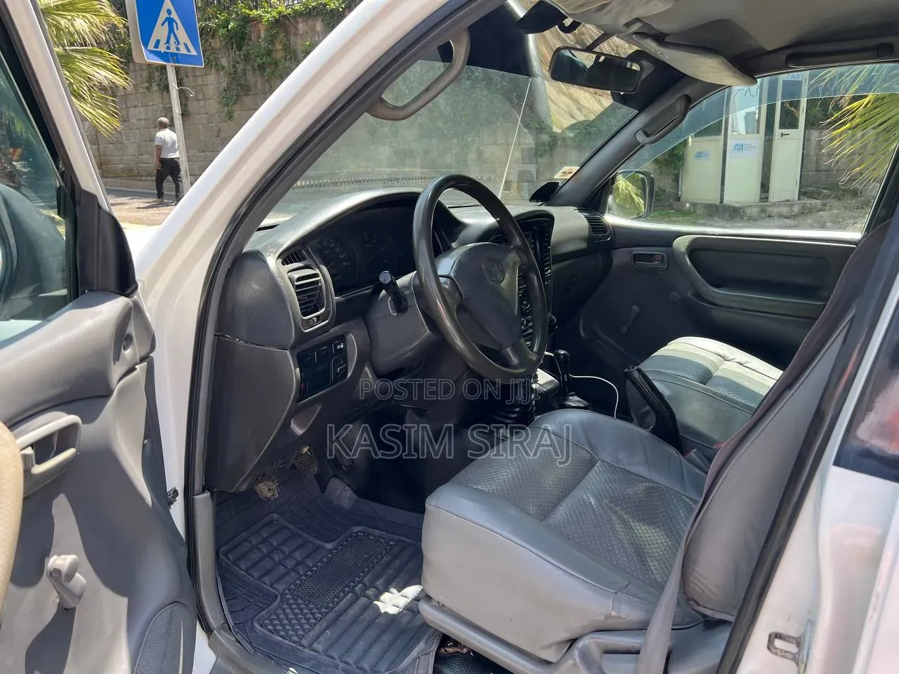 Toyota Land Cruiser HDJ 100 1999 White