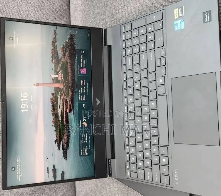 New Laptop HP Victus 15 16GB Intel Core i7 SSD 1T