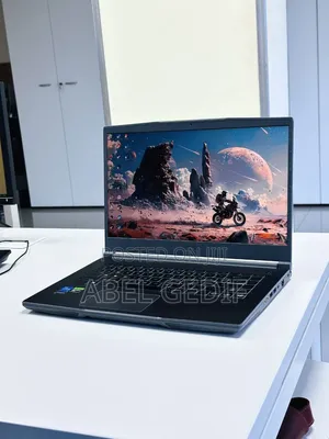 New Laptop MSI 16GB Intel Core i5 SSD 512GB