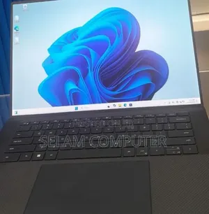 New Laptop Dell XPS 15 16GB Intel Core i7 SSD 512GB
