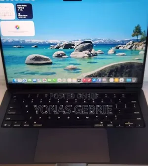 New Laptop Apple MacBook 16GB Apple M5 SSD 512GB