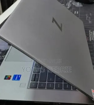 New Laptop HP 32GB Intel Core i7 SSD 1T