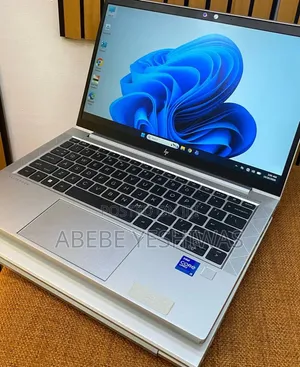 New Laptop HP EliteBook 830 G8 16GB Intel Core i5 SSD 512GB