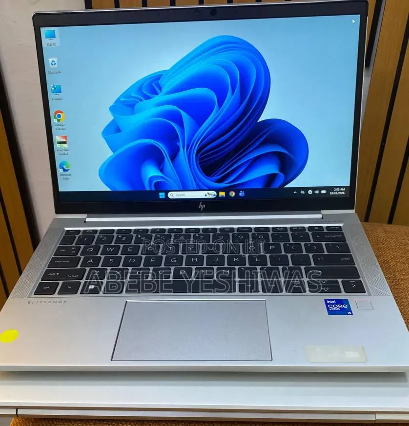 New Laptop HP EliteBook 830 G8 16GB Intel Core i5 SSD 512GB